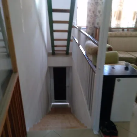 Furnished 1 Bedroom In Kyengritja Apartment *